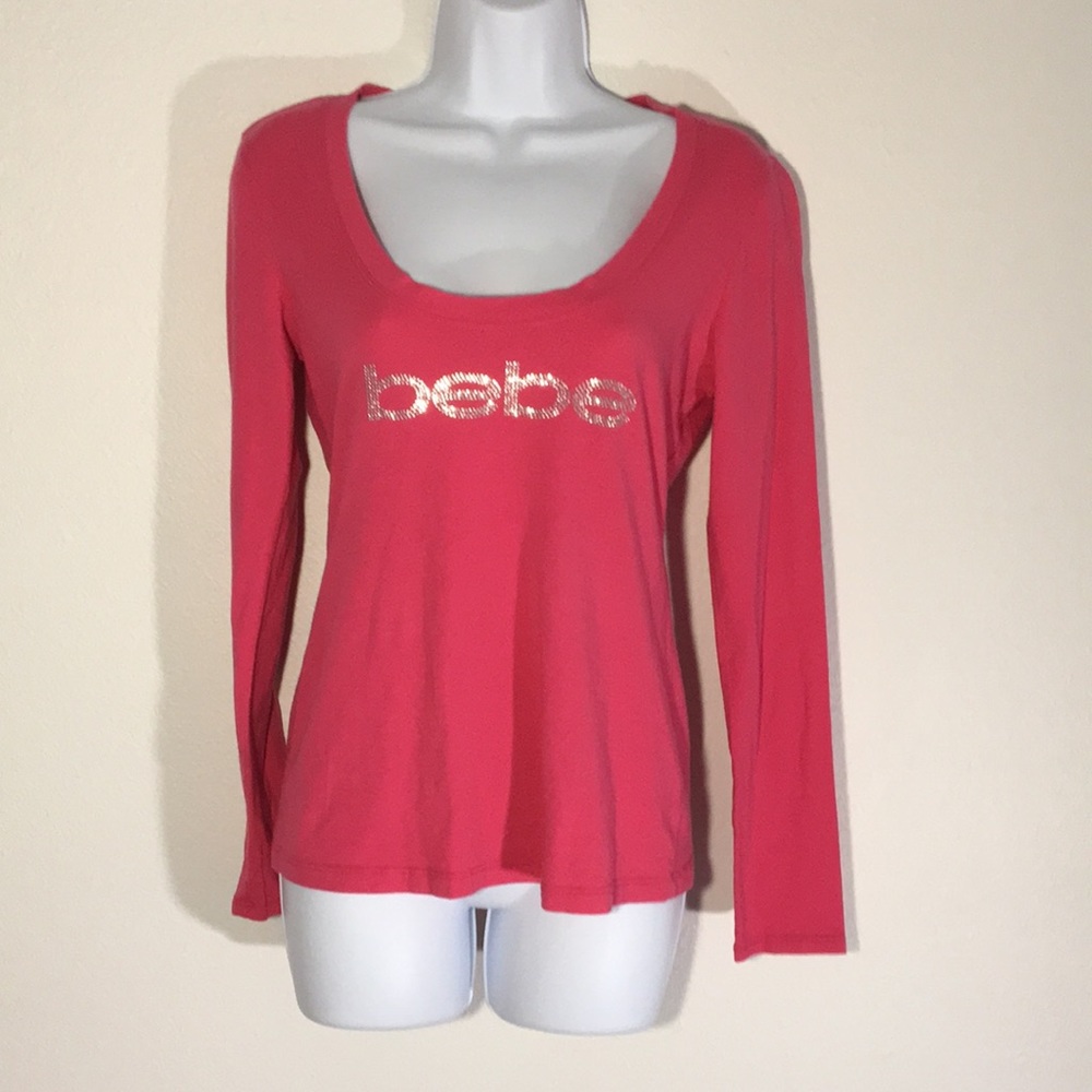 bebe Shirt with long sleeves.